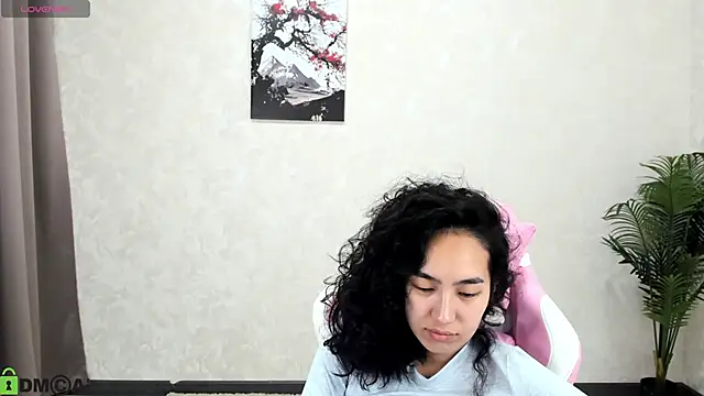 FlirtyAura online show from 11.07.25