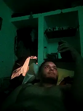 Snapshot of Hotguys111 chatting on 09.13.25 Hotguys111 online show from 09.13.25