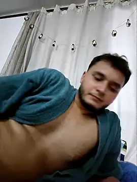 Snapshot of Hotguys111 chatting on 09.28.25 Hotguys111 online show from 09.28.25