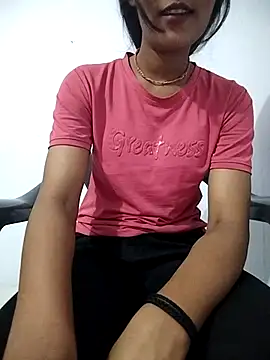 Snapshot of Naina_04 chatting on 10.09.25 Naina 04 online show from 10.09.25