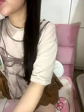 Snapshot of RubyBerry chatting on 09.15.25 RubyBerry online show from 09.15.25