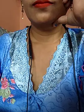 Snapshot of Sonalihot_ chatting on 09.10.25 Sonalihot online show from 09.10.25