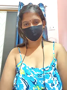Snapshot of Sonalihot_ chatting on 10.10.25 Sonalihot online show from 10.10.25