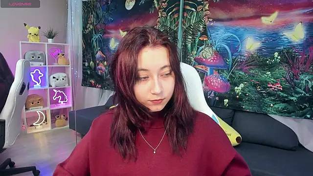 Snapshot of ClaraParks chatting on 10.19.25 ClaraParks online show from 10.19.25