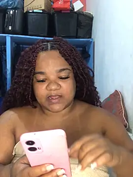 Snapshot of melcarioca1111 chatting on 10.10.25 melcarioca1111 online show from 10.10.25