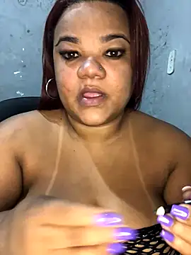 Snapshot of melcarioca1111 chatting on 11.05.25 melcarioca1111 online show from 11.05.25