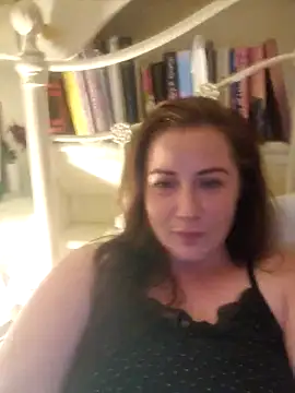 Snapshot of RosieMilff chatting on 09.21.25 RosieMilff online show from 09.21.25