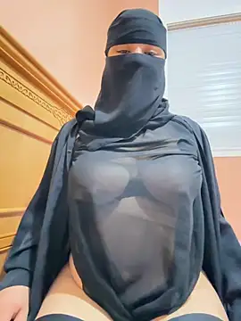 Snapshot of _Laiali_ chatting on 09.15.25 Laiali online show from 09.15.25