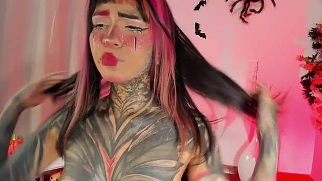 Snapshot of Nickidoll66- chatting on 10.18.25 Nickidoll66- online show from 10.18.25