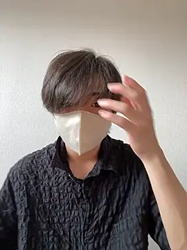 Snapshot of Yuma0718 chatting on 11.11.25 Yuma0718 online show from 11.11.25