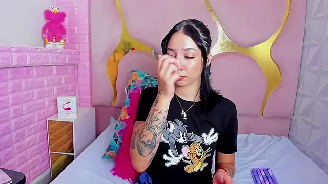 Snapshot of Niina_Sissy chatting on 11.03.25 Niina Sissy online show from 11.03.25