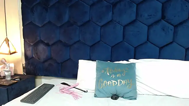 secretdream vc online show from 11.05.25