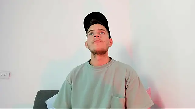 lara and danny online show from 10.26.25