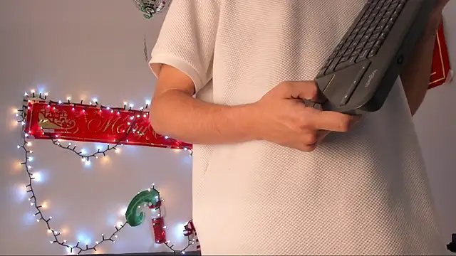 lara and danny online show from 11.19.25