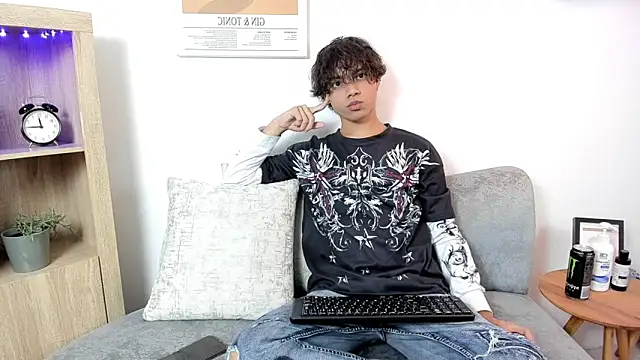 Snapshot of Honeymoon_sariel chatting on 09.29.25 Honeymoon sariel online show from 09.29.25