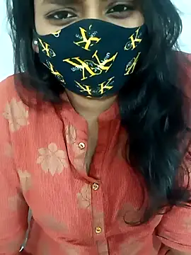 Snapshot of Indian_cat23 chatting on 10.15.25 Indian cat23 online show from 10.15.25