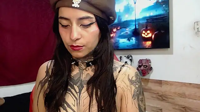 Snapshot of Julls420 chatting on 10.15.25 Julls420 online show from 10.15.25