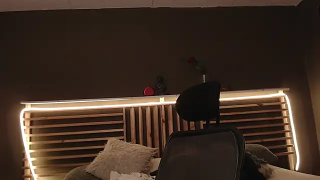 PaulEvens online show from 12.04.25