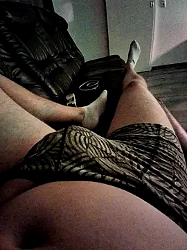 Snapshot of fuuck3dAss chatting on 10.24.25 fuuck3dAss online show from 10.24.25