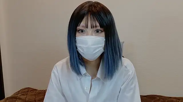 sarina at online show from 11.25.25