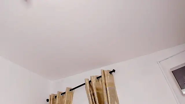 TANISHA HILL online show from 11.18.25