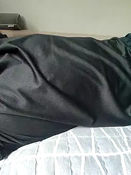 Snapshot of K_istp chatting on 10.12.25 K istp online show from 10.12.25