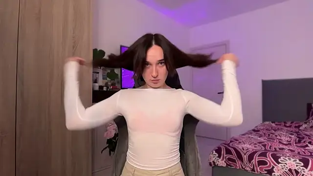 Miaswetty online show from 10.12.25