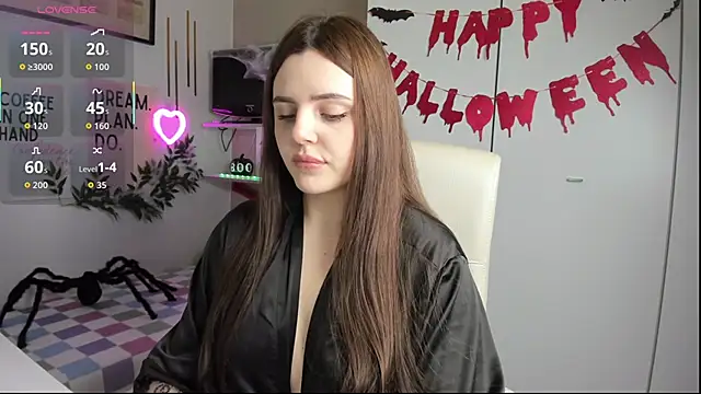 LiaWoow online show from 10.25.25