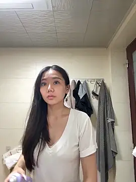 jiajia L online show from 09.28.25