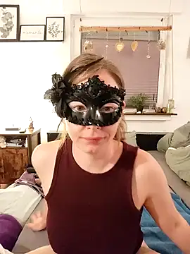 Snapshot of Squirtingcouple9094 chatting on 10.16.25 Squirtingcouple9094 online show from 10.16.25