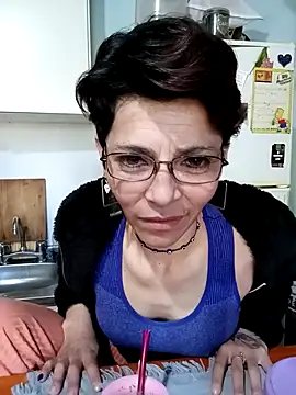 Snapshot of Lulypsicologasexual chatting on 09.21.25 Lulypsicologasexual online show from 09.21.25