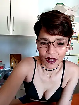 Snapshot of Lulypsicologasexual chatting on 10.12.25 Lulypsicologasexual online show from 10.12.25