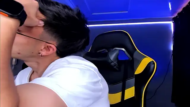 alexgiraldo   online show from 10.11.25