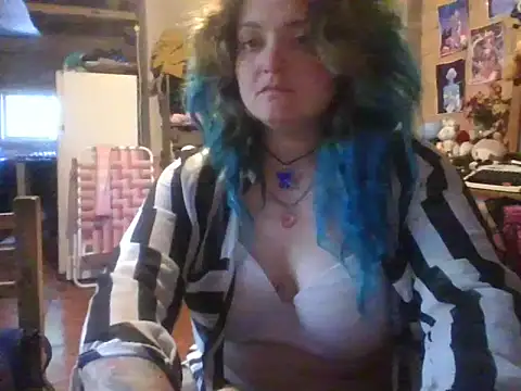 Snapshot of Wen_Vexxx chatting on 11.08.25 Wen Vexxx online show from 11.08.25