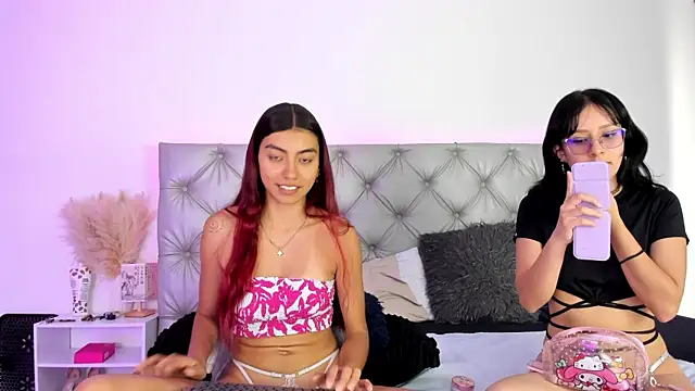 Naughty Couple83 online show from 09.25.25