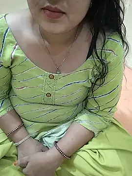 Snapshot of Diya-Sharmaa chatting on 09.24.25 Diya-Sharmaa online show from 09.24.25