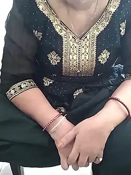 Snapshot of Diya-Sharmaa chatting on 09.27.25 Diya-Sharmaa online show from 09.27.25