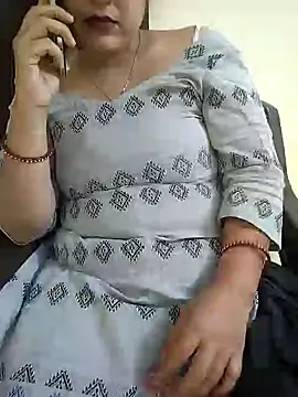 Snapshot of Diya-Sharmaa chatting on 10.15.25 Diya-Sharmaa online show from 10.15.25