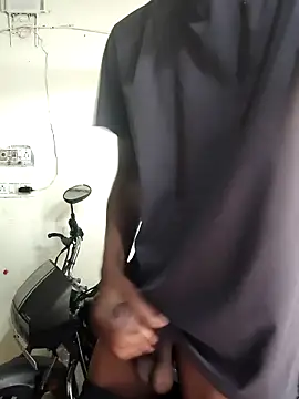 Snapshot of ANJALI_Queen_4 chatting on 11.04.25 ANJALI Queen 4 online show from 11.04.25