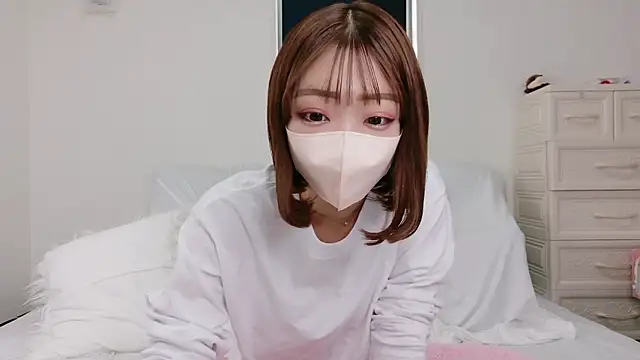 Snapshot of Rina_72 chatting on 09.23.25 Rina 72 online show from 09.23.25