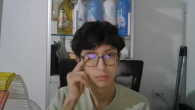 Snapshot of Kevintdx chatting on 09.13.25 Kevintdx online show from 09.13.25