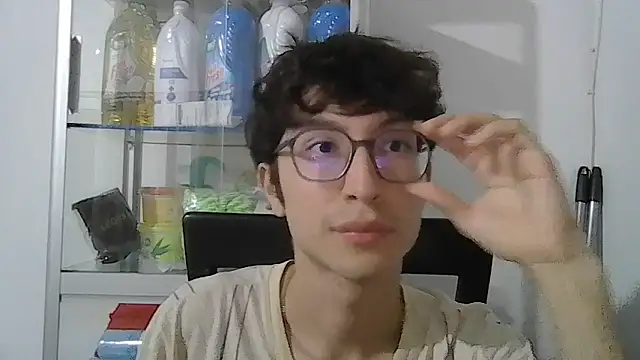 Snapshot of Kevintdx chatting on 09.18.25 Kevintdx online show from 09.18.25