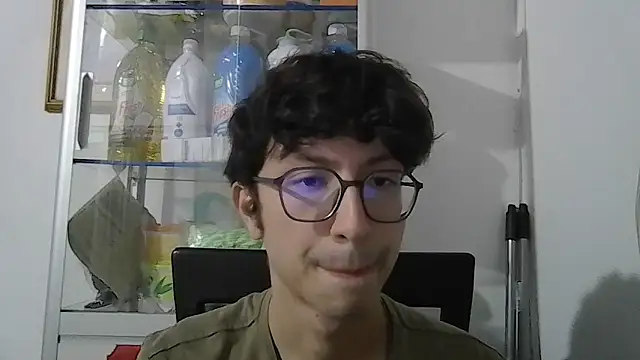 Snapshot of Kevintdx chatting on 09.22.25 Kevintdx online show from 09.22.25