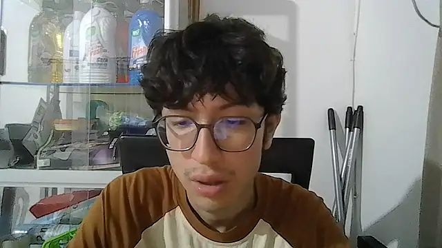 Snapshot of Kevintdx chatting on 09.25.25 Kevintdx online show from 09.25.25