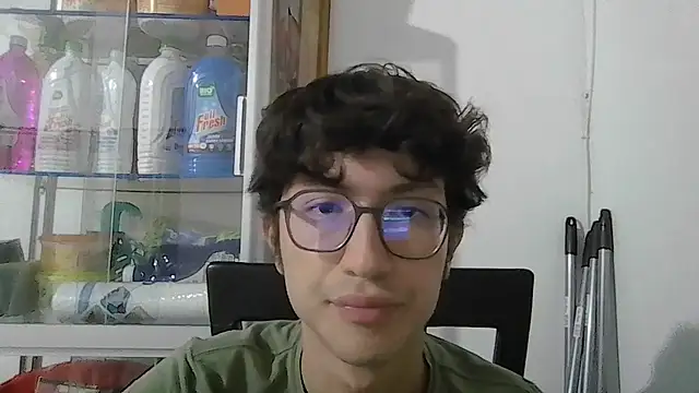 Snapshot of Kevintdx chatting on 10.03.25 Kevintdx online show from 10.03.25