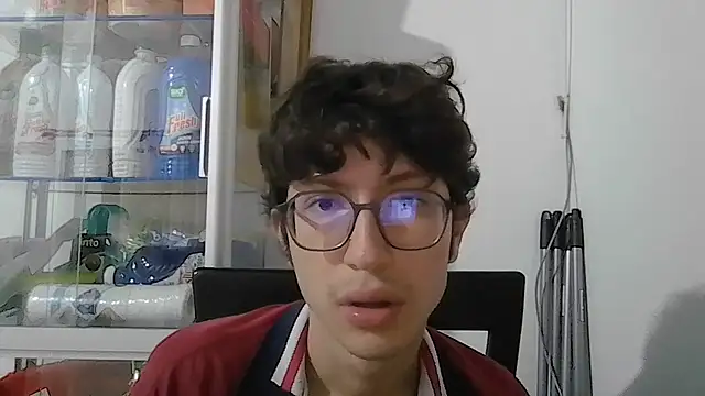 Snapshot of Kevintdx chatting on 10.08.25 Kevintdx online show from 10.08.25