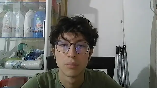 Snapshot of Kevintdx chatting on 10.11.25 Kevintdx online show from 10.11.25