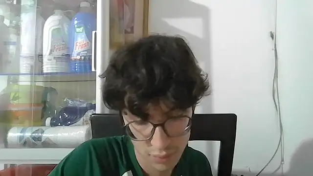 Snapshot of Kevintdx chatting on 10.16.25 Kevintdx online show from 10.16.25