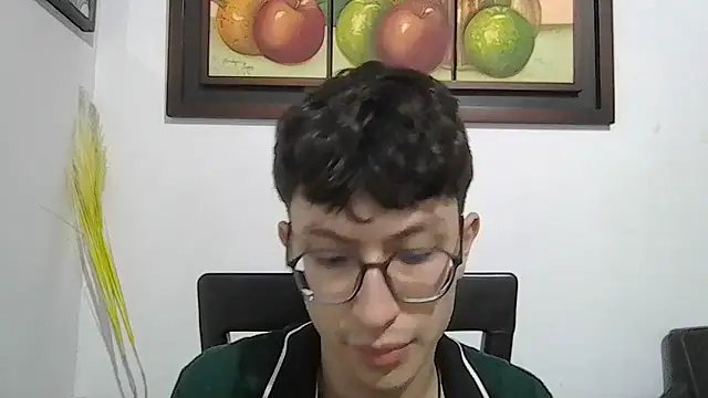 Snapshot of Kevintdx chatting on 10.29.25 Kevintdx online show from 10.29.25