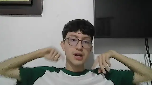 Snapshot of Kevintdx chatting on 11.05.25 Kevintdx online show from 11.05.25